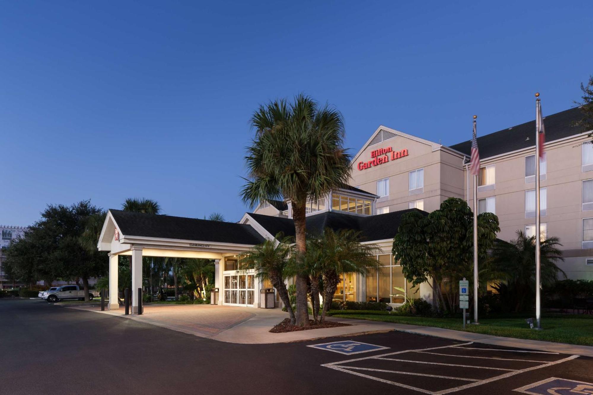 Hilton Garden Inn Mcallen Airport Екстериор снимка