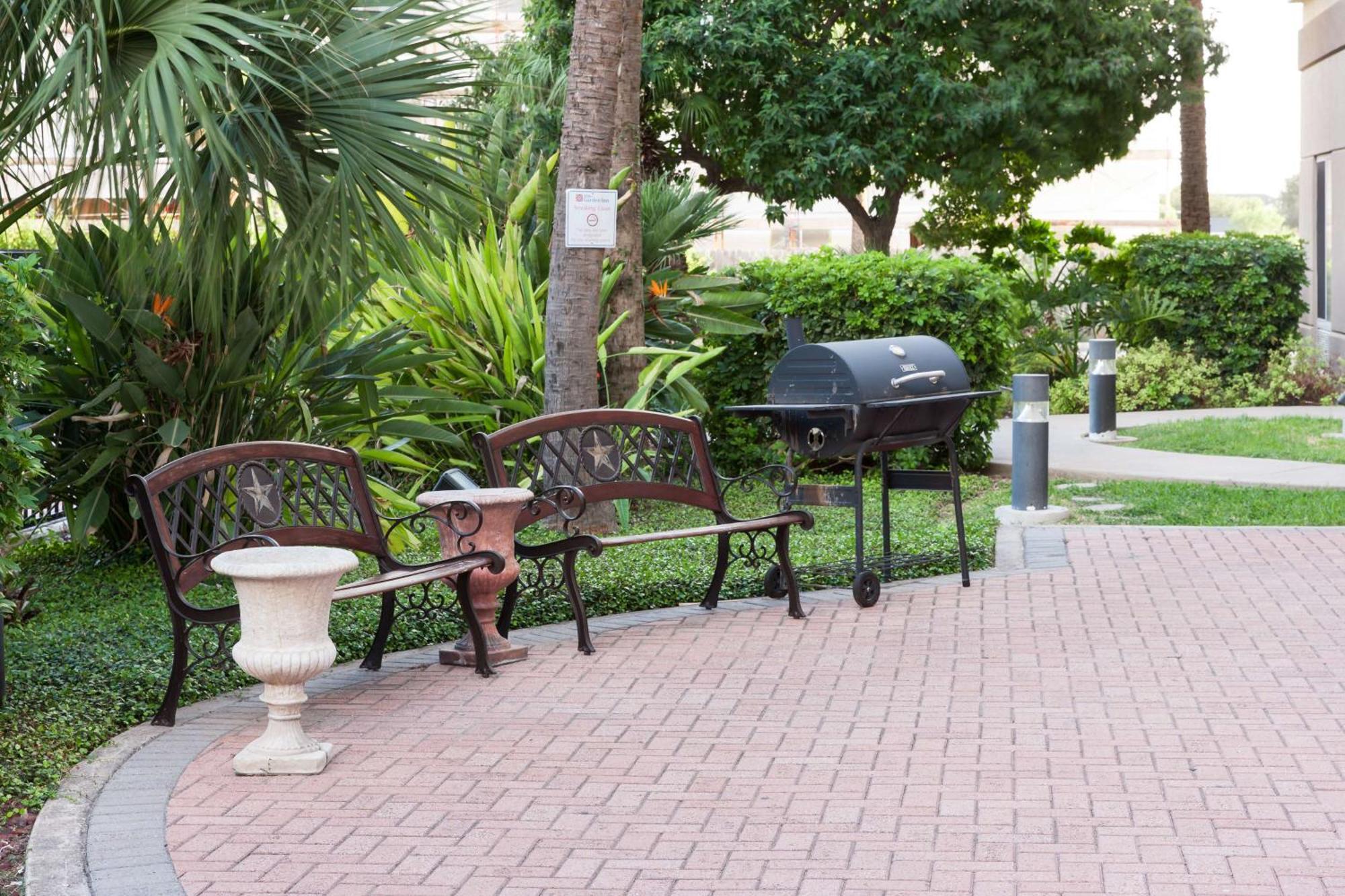 Hilton Garden Inn Mcallen Airport Екстериор снимка