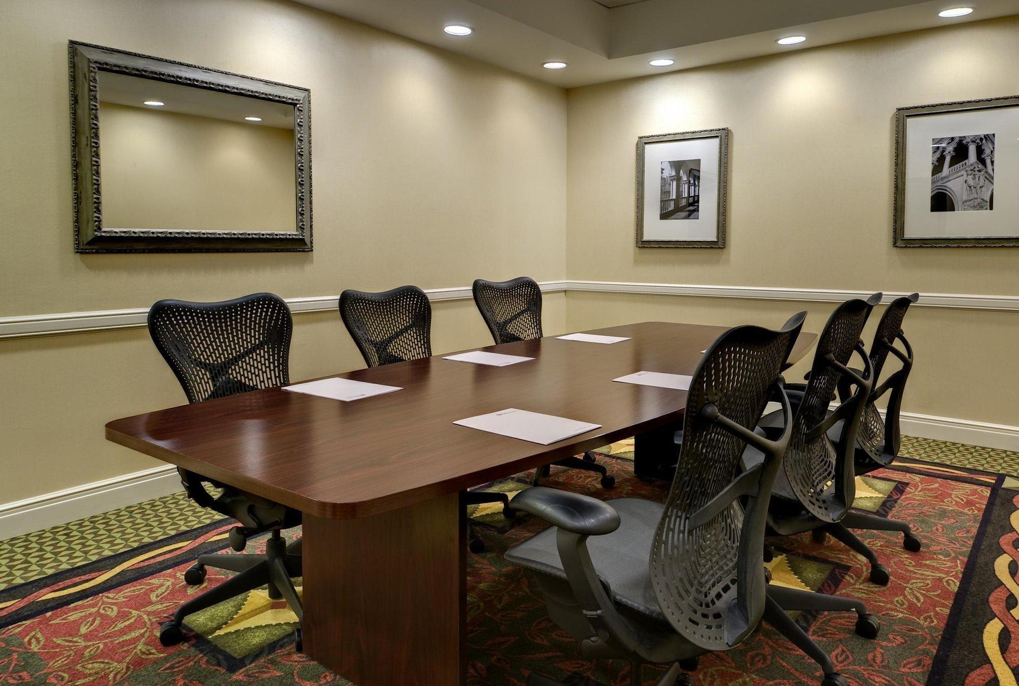 Hilton Garden Inn Mcallen Airport Екстериор снимка